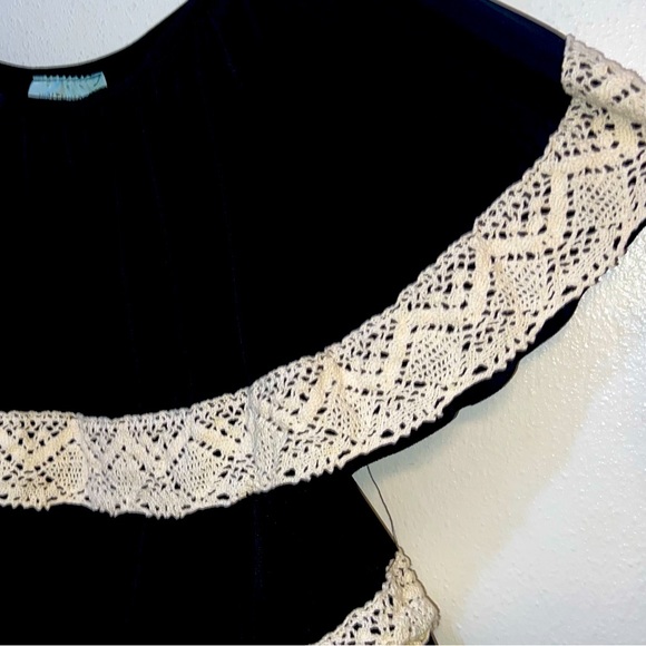 Judith March Dress. Strapless & Tiered with crochet details! Worn once! - Picture 3 of 8